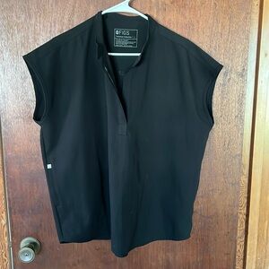 FIGS SCRUB TOP
RAFAELA